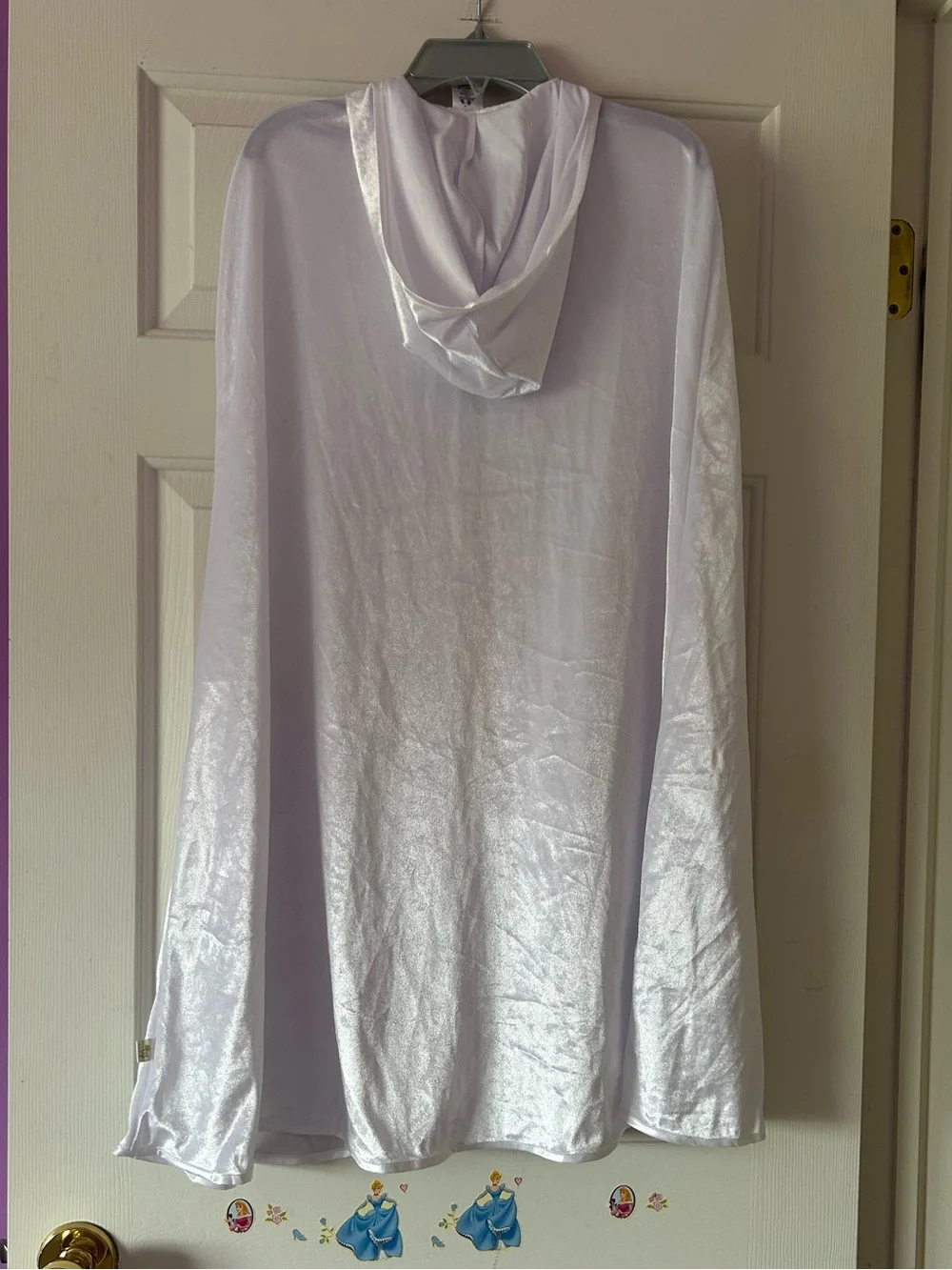 Little adventures white princess cloak size L/XL 5-9 years with hood soft comfy